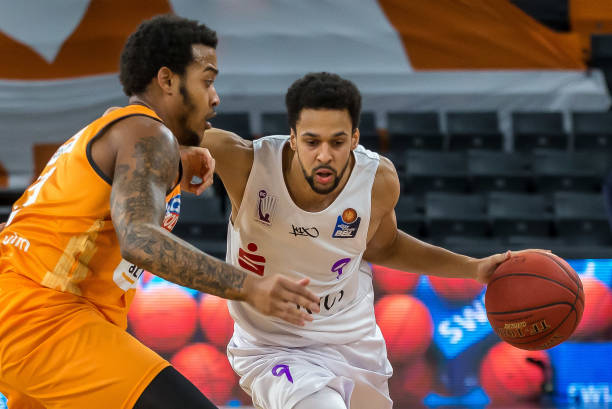 比赛都首发 比赛都首发