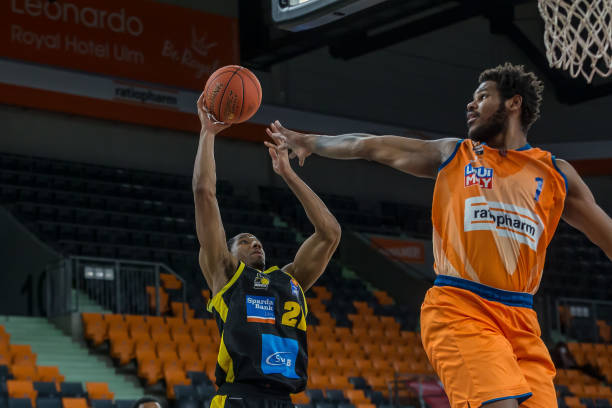 麦选手鲁内 麦选手鲁内