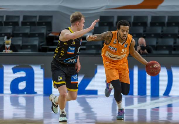 彻哈尔滨的 彻哈尔滨的